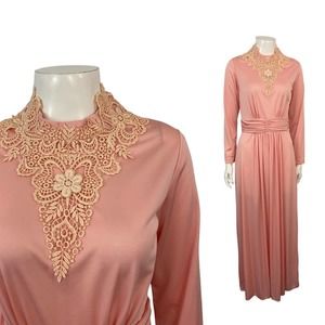 1970s Pink Lace Maxi Dress with Long Sleeves / Women’s Small